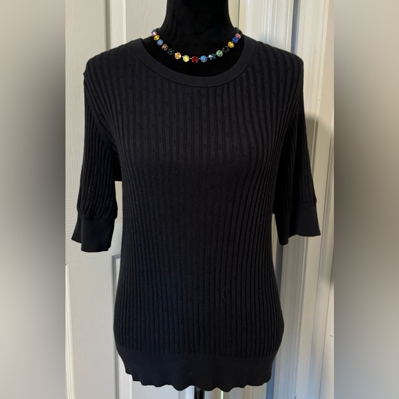 GAP Sweaters - Gap Women’s Black Short Sleeve Sweater